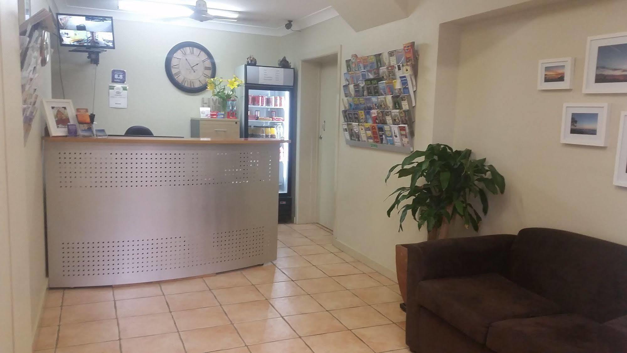 Econo Lodge Chaparral Motel Ballina Extérieur photo