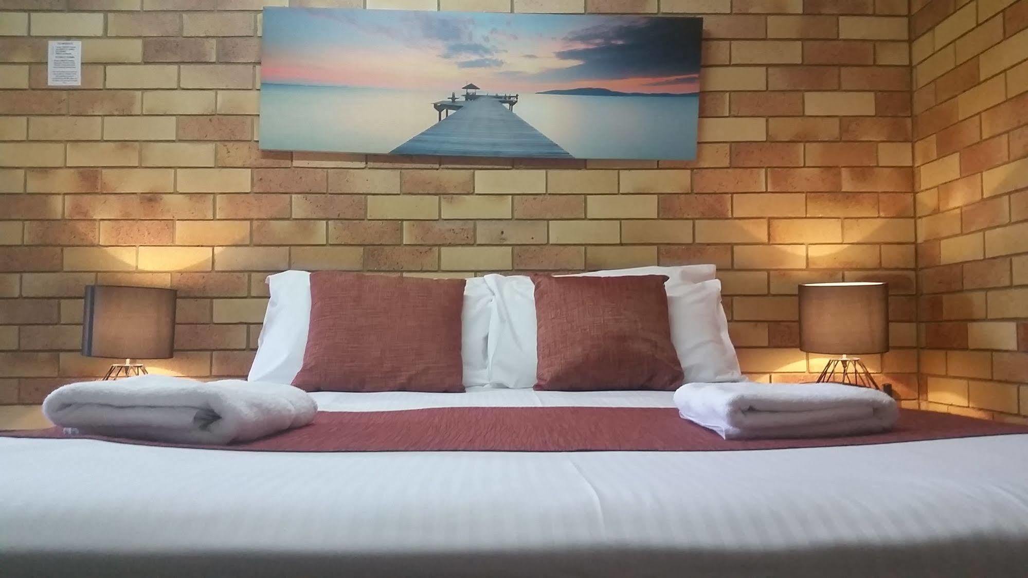 Econo Lodge Chaparral Motel Ballina Extérieur photo
