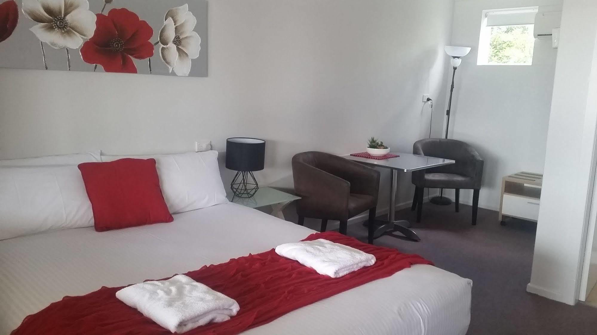 Econo Lodge Chaparral Motel Ballina Extérieur photo