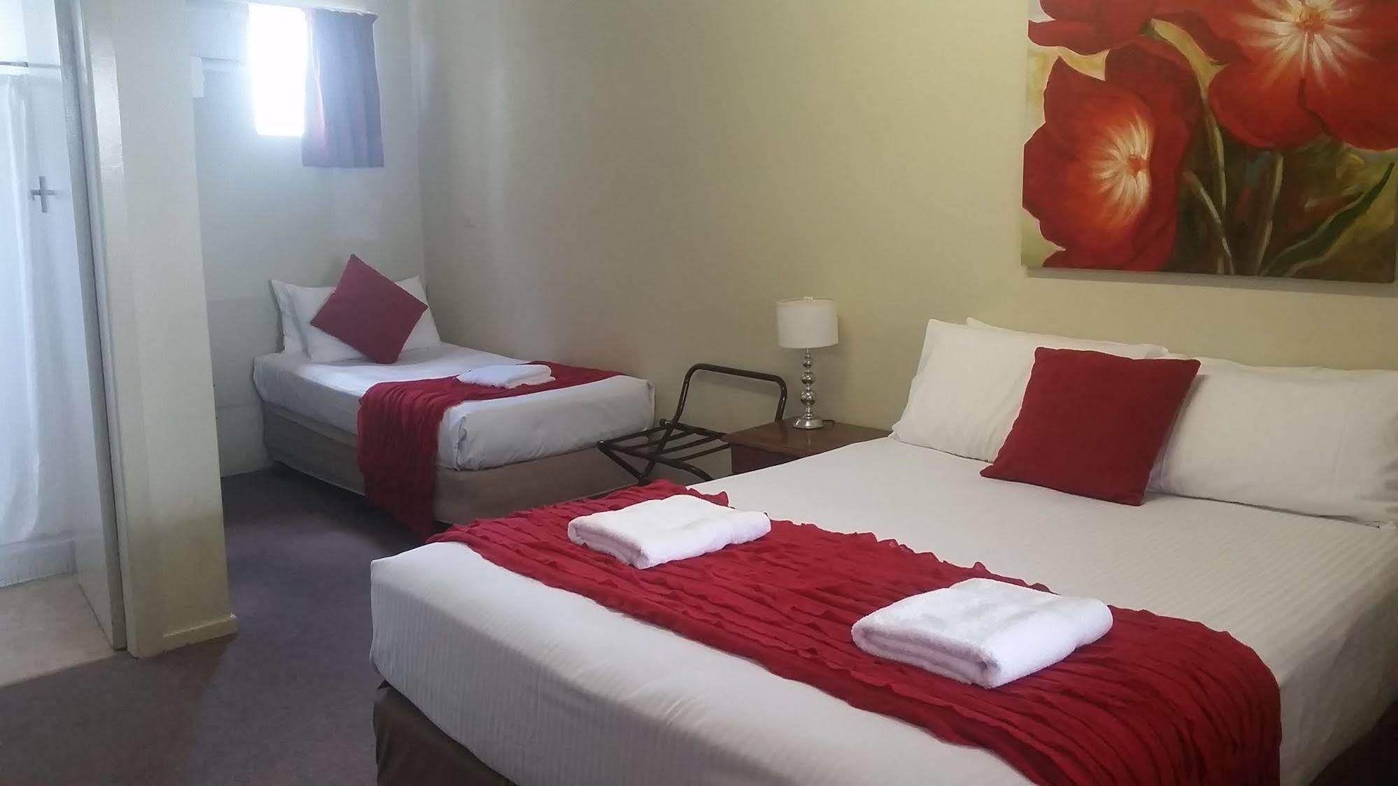 Econo Lodge Chaparral Motel Ballina Extérieur photo