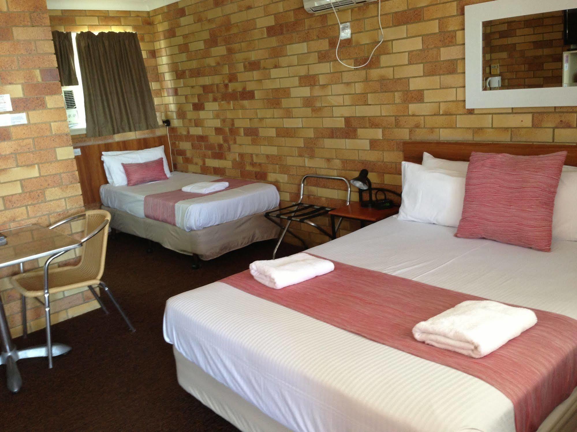 Econo Lodge Chaparral Motel Ballina Extérieur photo