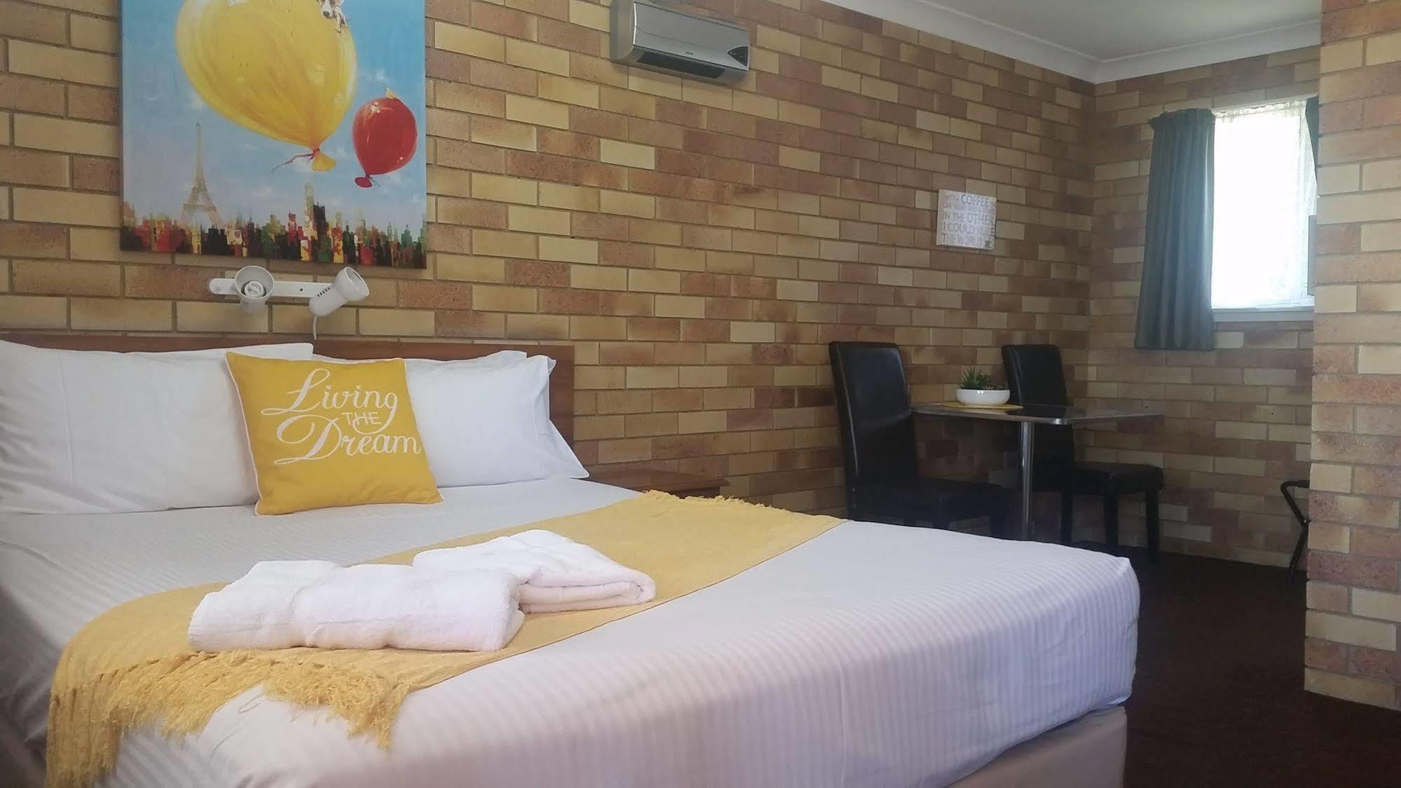 Econo Lodge Chaparral Motel Ballina Extérieur photo